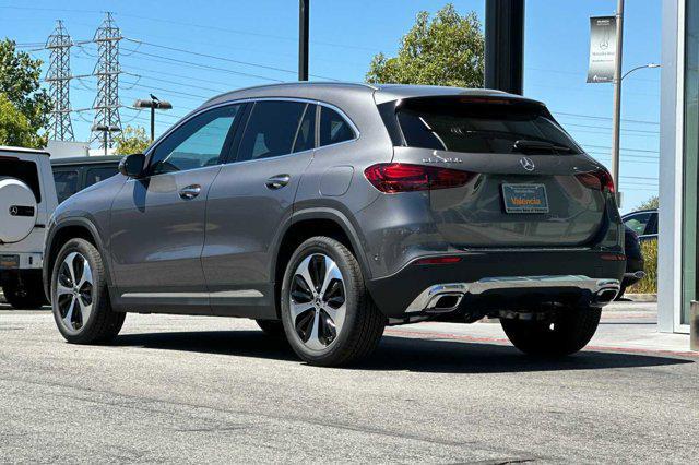 new 2025 Mercedes-Benz GLA 250 car, priced at $47,470