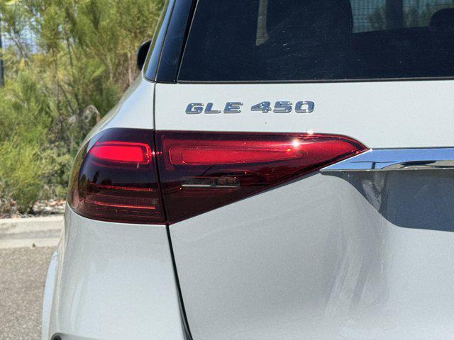 new 2025 Mercedes-Benz GLE 450 car, priced at $84,530