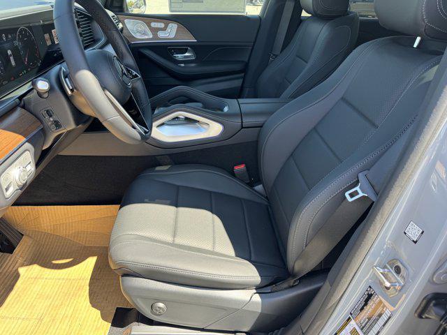 new 2025 Mercedes-Benz GLE 450 car, priced at $84,530