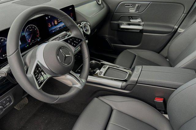 new 2024 Mercedes-Benz GLA 250 car, priced at $44,270