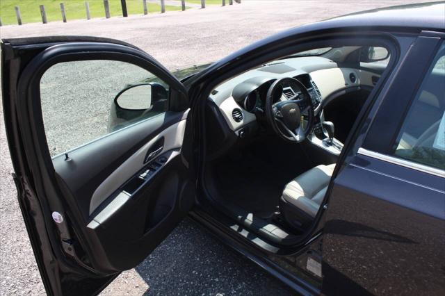 used 2015 Chevrolet Cruze car, priced at $8,995