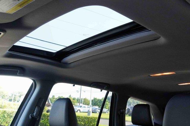 used 2022 Honda Pilot car, priced at $29,619
