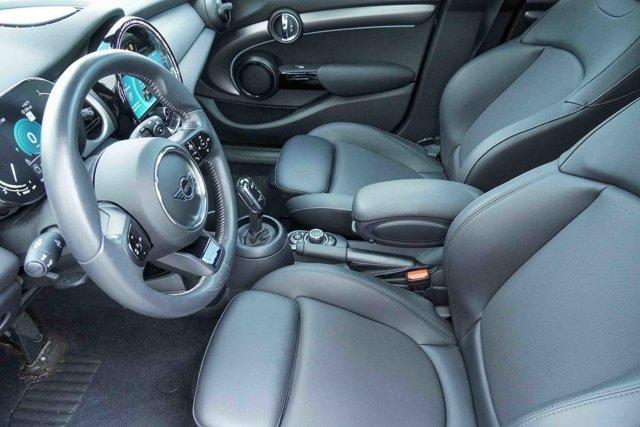 used 2023 MINI Hardtop car, priced at $27,491