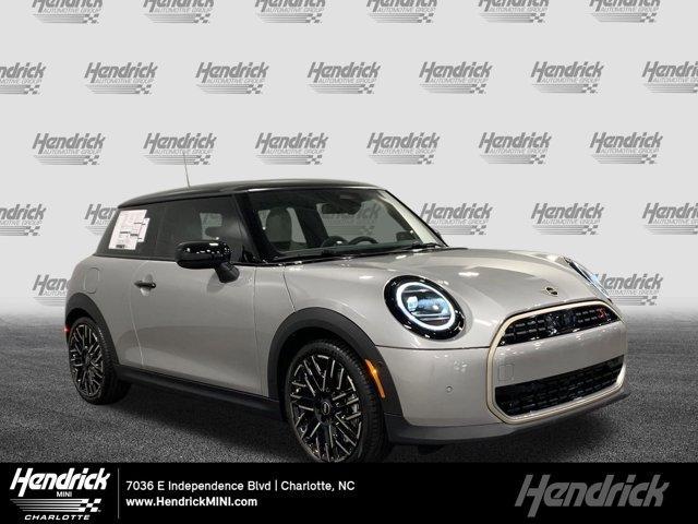 new 2025 MINI Hardtop car, priced at $36,195