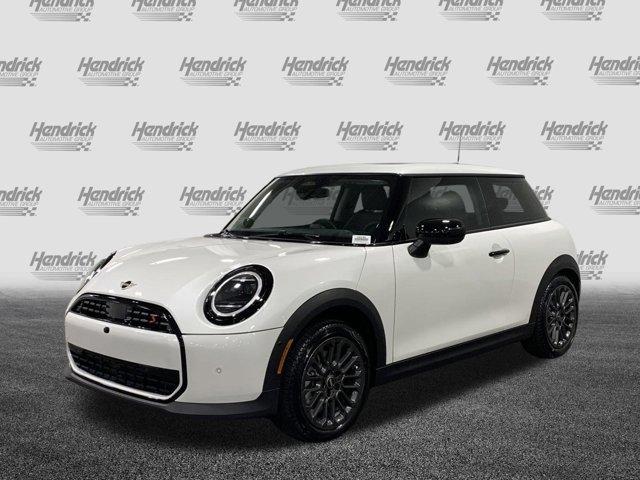 new 2025 MINI Hardtop car, priced at $38,095