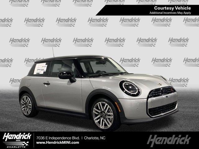 used 2025 MINI Hardtop car, priced at $37,295