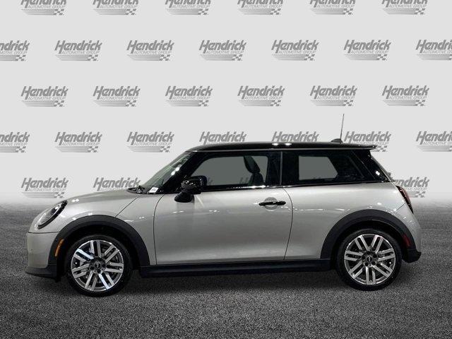 used 2025 MINI Hardtop car, priced at $37,295