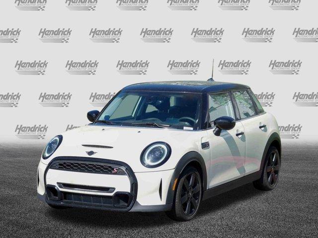 used 2022 MINI Hardtop car, priced at $25,988