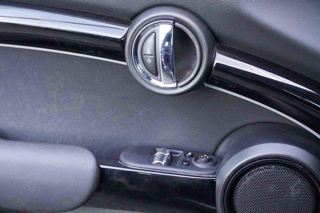 used 2023 MINI Hardtop car, priced at $27,991