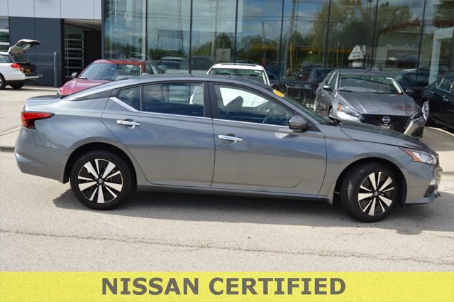 used 2022 Nissan Altima car, priced at $21,111