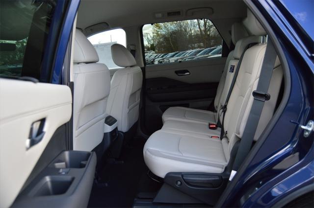 new 2025 Nissan Pathfinder car, priced at $44,950