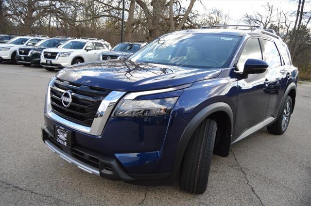 new 2025 Nissan Pathfinder car, priced at $43,541