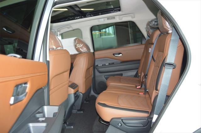 new 2024 Nissan Pathfinder car, priced at $47,975