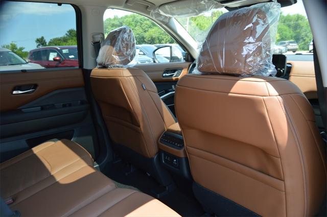 new 2024 Nissan Pathfinder car, priced at $47,440