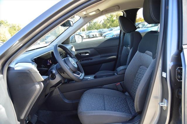 new 2025 Nissan Kicks car, priced at $26,665