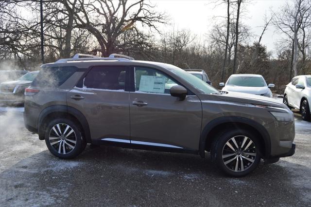 new 2025 Nissan Pathfinder car, priced at $50,780