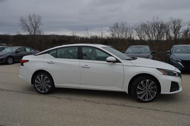 new 2025 Nissan Altima car, priced at $34,752