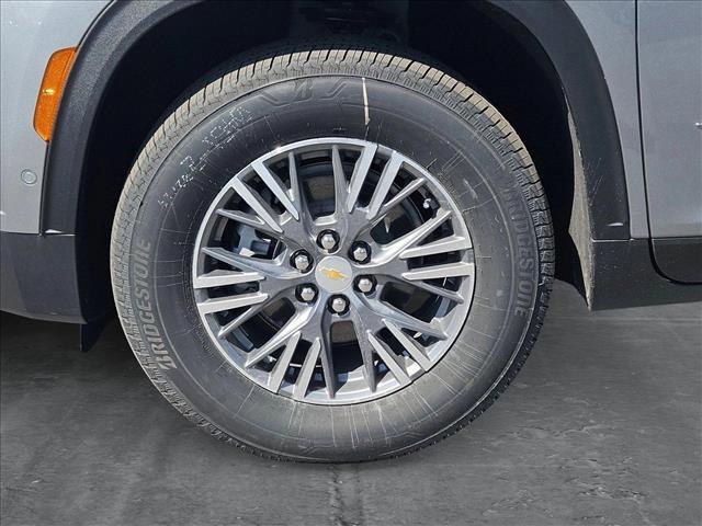 new 2025 Chevrolet Traverse car, priced at $44,936
