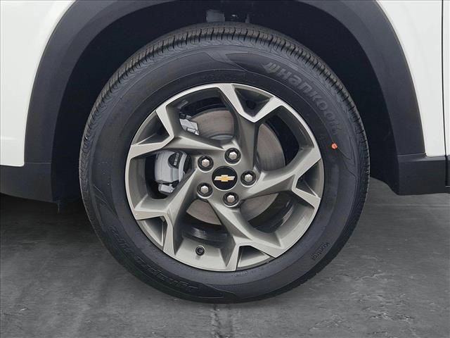 new 2025 Chevrolet Trax car, priced at $25,954