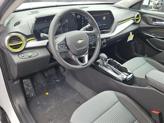 new 2025 Chevrolet Trax car, priced at $25,954