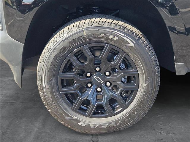 new 2025 Chevrolet Colorado car, priced at $35,982