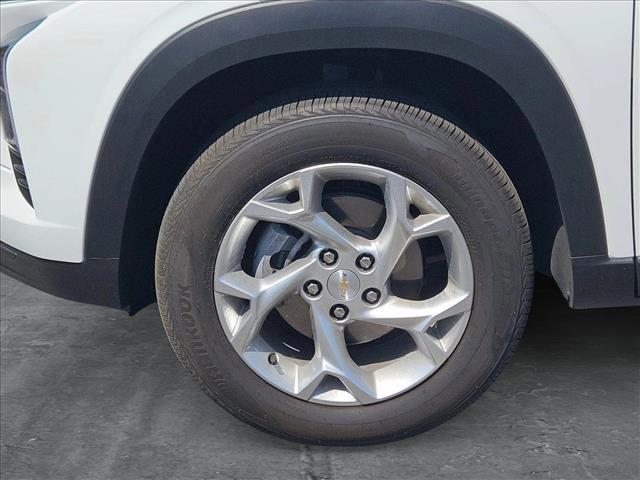 new 2025 Chevrolet Trax car, priced at $22,843