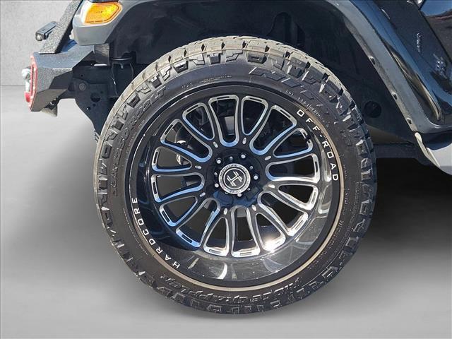 used 2018 Jeep Wrangler Unlimited car, priced at $22,886