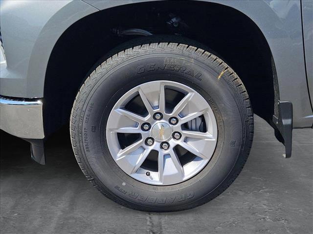 new 2025 Chevrolet Silverado 1500 car, priced at $41,640