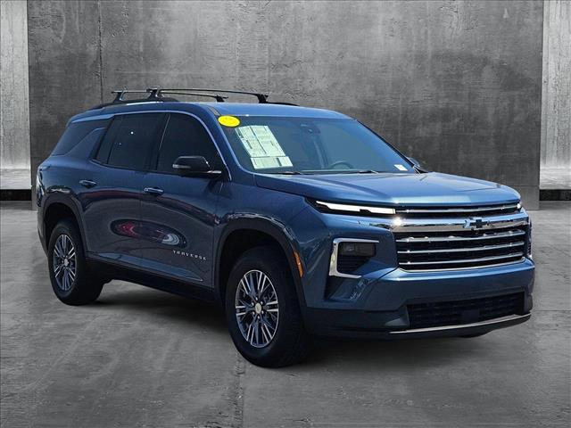 new 2025 Chevrolet Traverse car, priced at $42,366