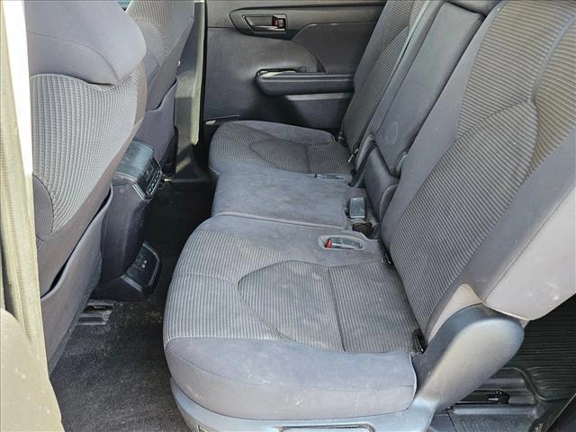 used 2023 Toyota Highlander car, priced at $29,155