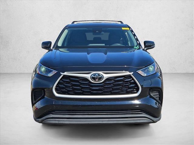 used 2023 Toyota Highlander car, priced at $29,155