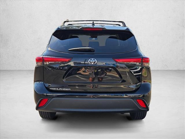 used 2023 Toyota Highlander car, priced at $29,155