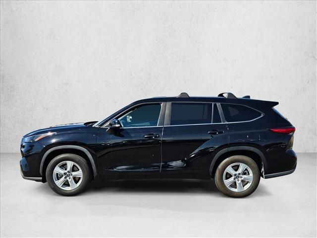 used 2023 Toyota Highlander car, priced at $29,155