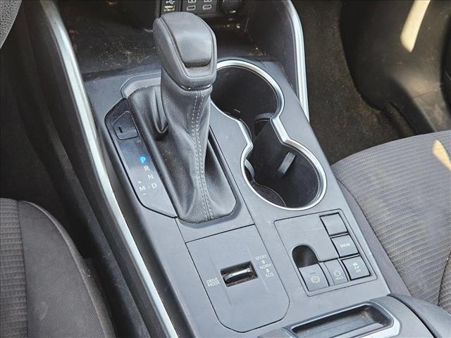 used 2023 Toyota Highlander car, priced at $29,155