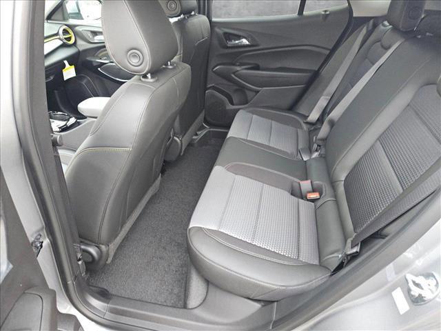 new 2025 Chevrolet Trax car, priced at $25,788