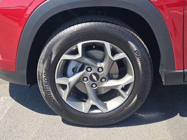 new 2025 Chevrolet Trax car, priced at $22,910