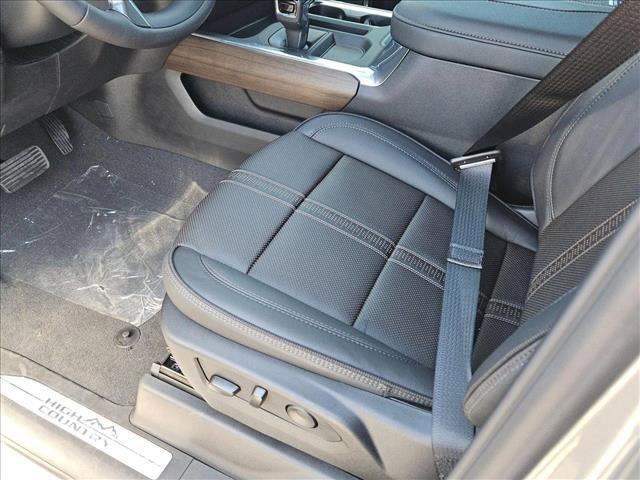 new 2025 Chevrolet Silverado 1500 car, priced at $70,540