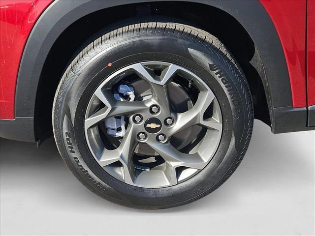 new 2025 Chevrolet Trax car, priced at $22,384