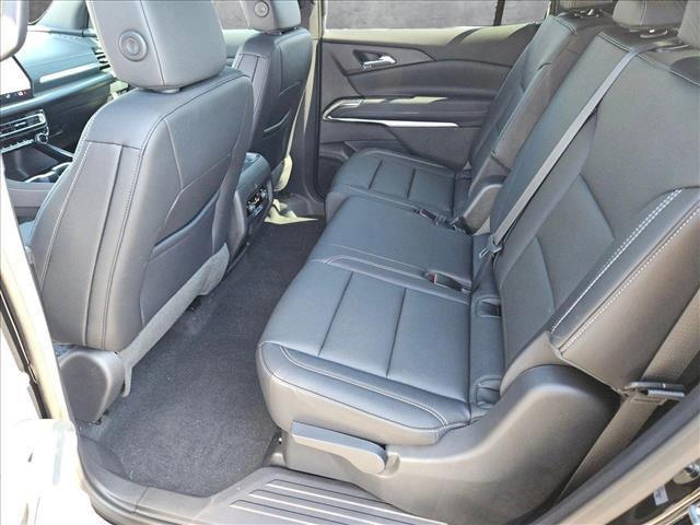 new 2025 Chevrolet Traverse car, priced at $44,409