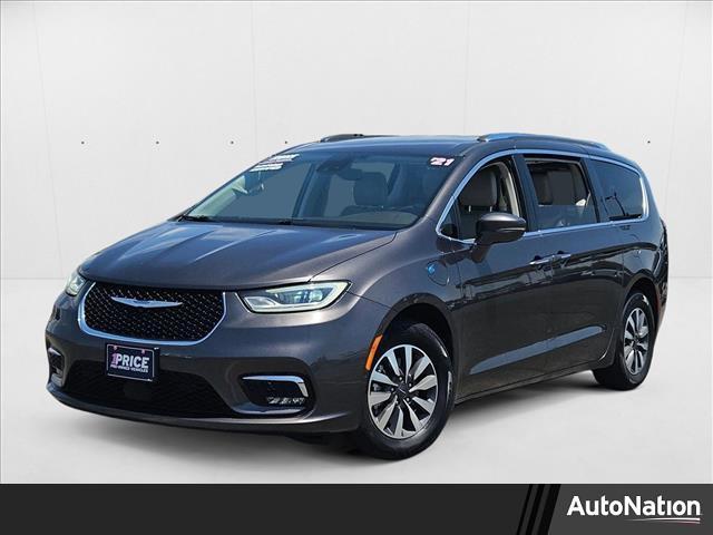 used 2021 Chrysler Pacifica Hybrid car, priced at $17,988