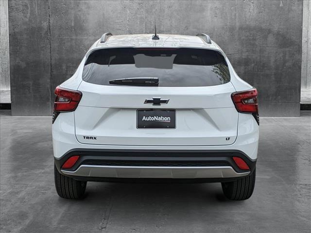 new 2025 Chevrolet Trax car, priced at $25,007