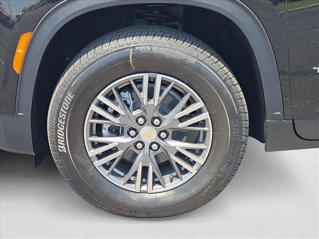 new 2025 Chevrolet Traverse car, priced at $42,366