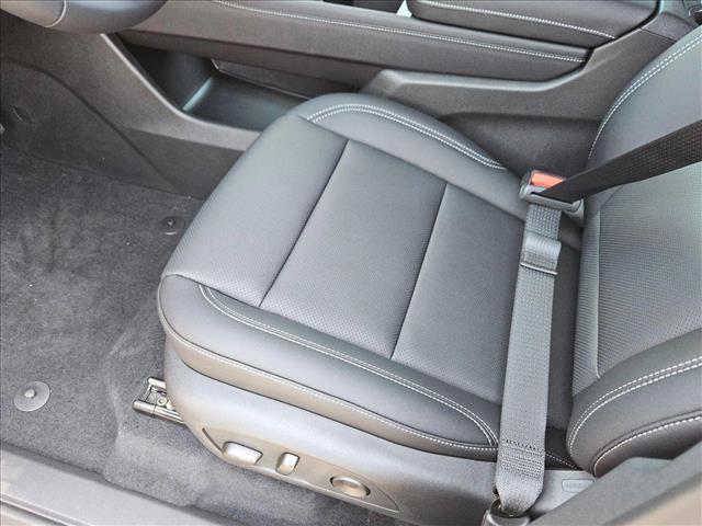 new 2025 Chevrolet Traverse car, priced at $42,366