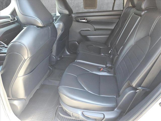 used 2024 Toyota Highlander Hybrid car, priced at $46,492