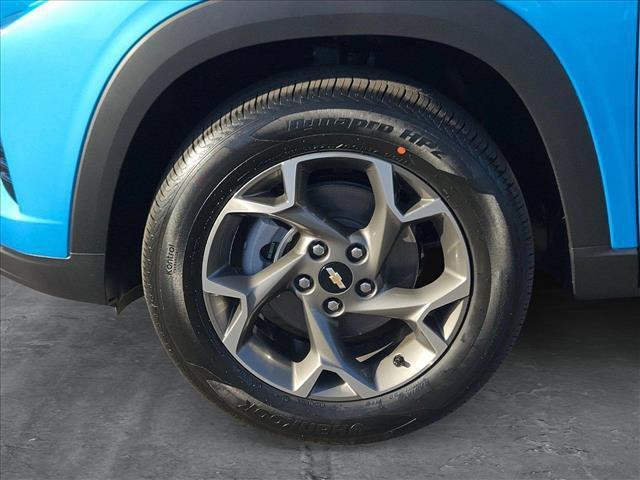new 2025 Chevrolet Trax car, priced at $23,055