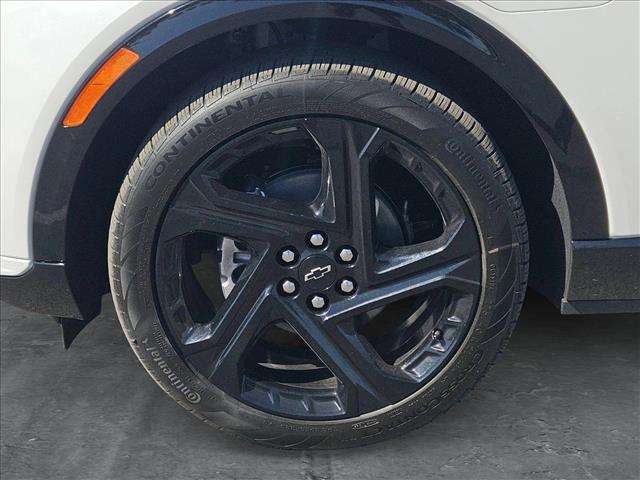 new 2025 Chevrolet Equinox EV car, priced at $39,335