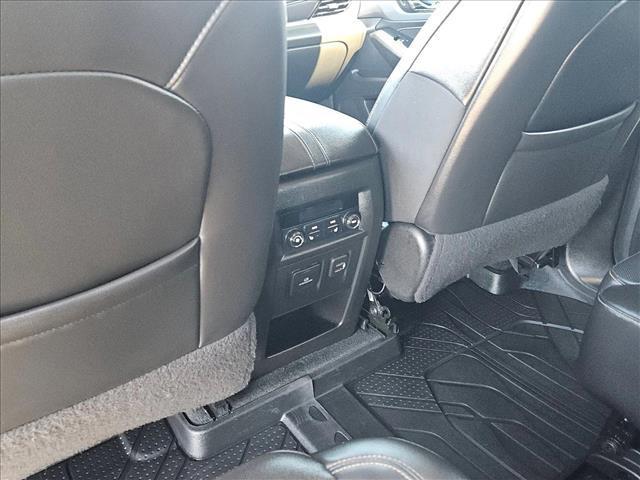 used 2021 Chevrolet Traverse car, priced at $30,656