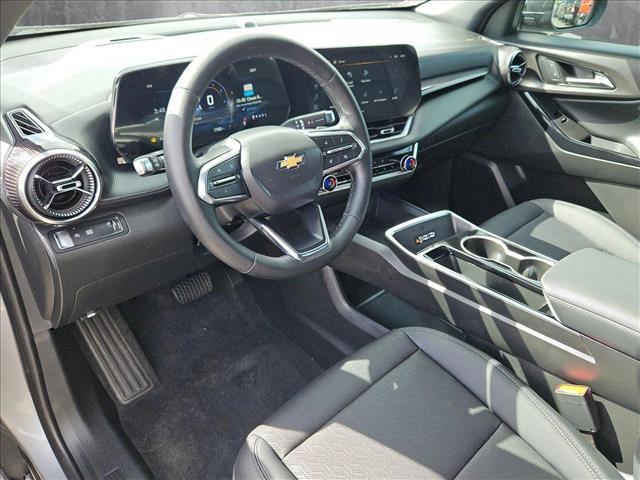 used 2025 Chevrolet Equinox car, priced at $27,589