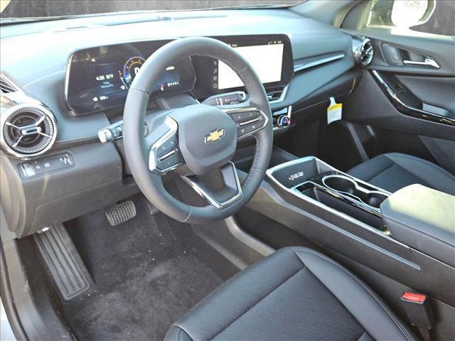 used 2025 Chevrolet Equinox car, priced at $28,990