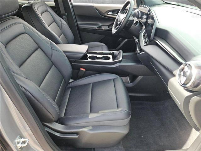 used 2025 Chevrolet Equinox car, priced at $27,589